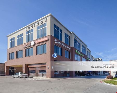 A look at Hillcrest Crossing Commercial space for Rent in Dallas