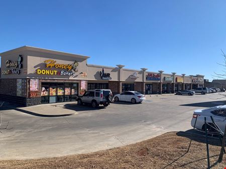 A look at Foxfire Plaza commercial space in Moore