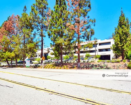 A look at Valle Vista commercial space in Thousand Oaks