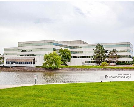 A look at Two Woodfield Lake commercial space in Schaumburg