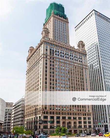 A look at The Jewelers Building commercial space in Chicago
