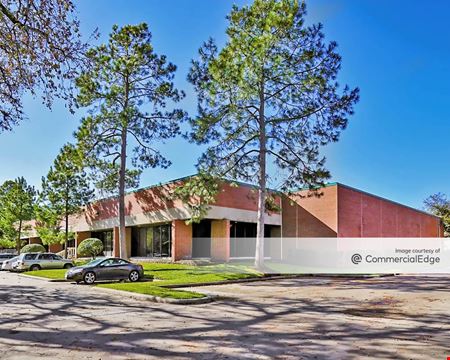 A look at Pine Forest Business Park - 460 & 470 Garden Oaks Blvd Industrial space for Rent in Houston