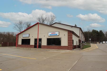 A look at 3247 Pearl Road commercial space in Medina