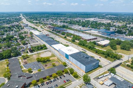 A look at 1578-1732 Howard Avenue commercial space in Lincoln Park
