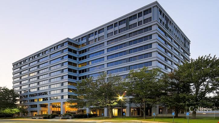 Plug and Play Sublease Opportunity in Tysons, VA (10th Floor )