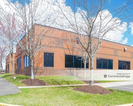 A look at Park East Corporate Center commercial space in Chantilly