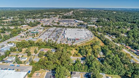 A look at Double Lot Off Wrightsboro Road commercial space in Augusta