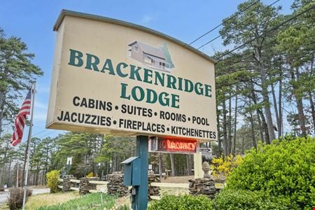 A look at Brackenridge Lodge commercial space in Eureka Springs