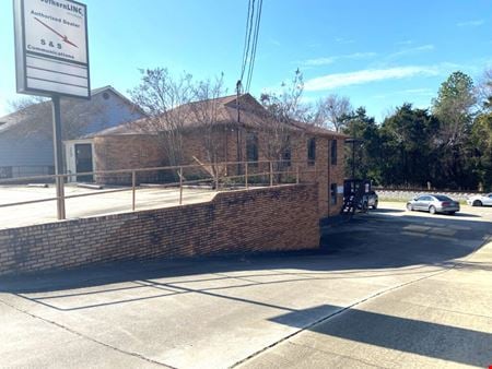 A look at Office/Medical Builidng for Lease in Alabaster commercial space in Alabaster