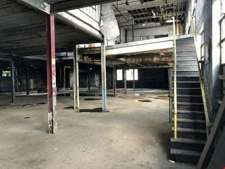 A look at 1901 Peck Street commercial space in Muskegon