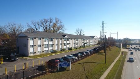 A look at Glen Cove Apartments commercial space in Detroit