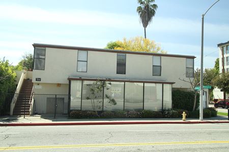 A look at 744 E Walnut St commercial space in Pasadena, CA