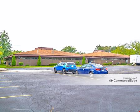 A look at Arbor Lane Medical Village Commercial space for Rent in Dearborn Heights