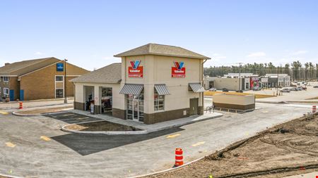 A look at Valvoline commercial space in Marshfield