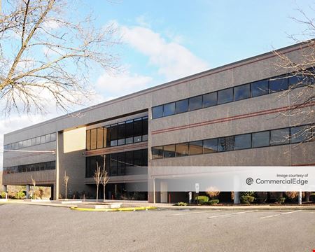 A look at Aspen Corporate Park commercial space in Woodbridge