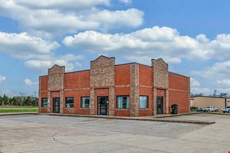A look at Retail / Office Building For Sale or Lease in Hopkinsville Retail space for Rent in Hopkinsville