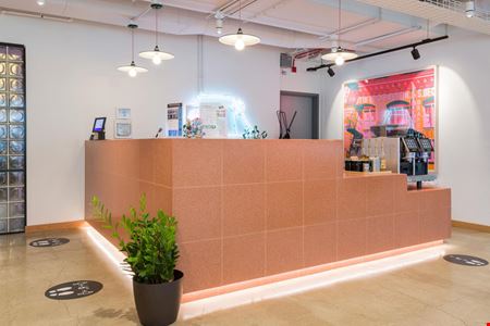 A look at 515 North State Street commercial space in Chicago