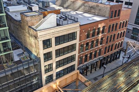 A look at 223 W Lake Street commercial space in Chicago