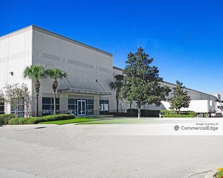 A look at Crossroads Business Park 301 commercial space in Orlando