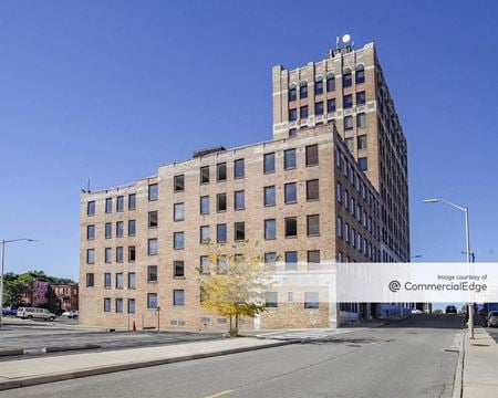 A look at 35 West Huron Street commercial space in Pontiac