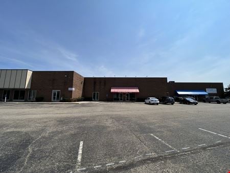 A look at 7568-7584 Whipple Ave NW commercial space in North Canton