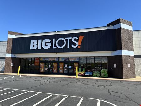 A look at Lees Crossing Retail space for Rent in Buford