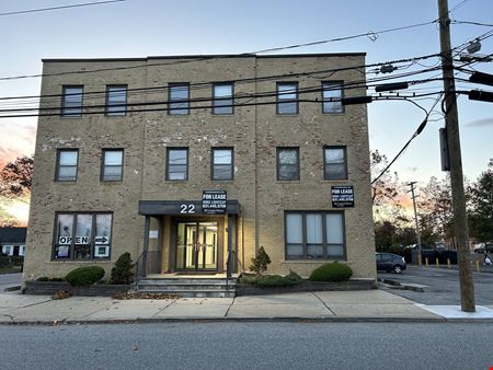 A look at 22 Lawrence Ave commercial space in Smithtown