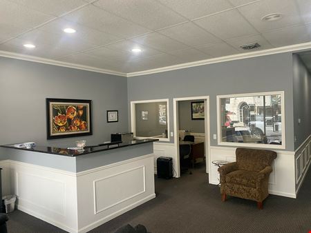 A look at 80 & 82 Kercheval Office space for Rent in Grosse Pointe Woods