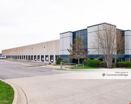 A look at West Thorndale Business Park - 1321-1375 West Thorndale Avenue Industrial space for Rent in Itasca