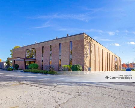 A look at 2555 Professional Building commercial space in Olympia Fields