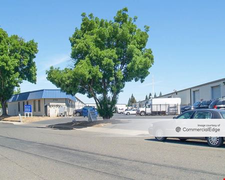 A look at 2945 & 2947 Ramona Avenue commercial space in Sacramento