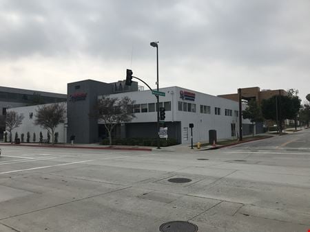 A look at 837 S Fair Oaks Ave commercial space in Pasadena, CA