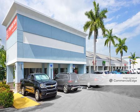 A look at Coral Reef Shopping Center commercial space in Miami