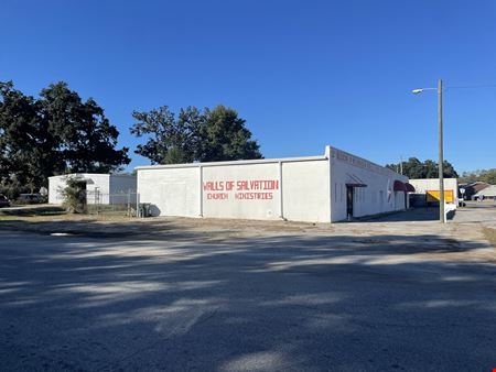 A look at 3105 N T St commercial space in Pensacola
