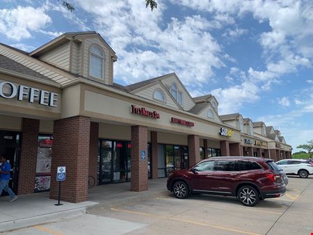 A look at Oakwood Plaza commercial space in Urbandale