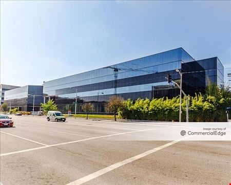 A look at Twelve 555 Playa Vista Plaza commercial space in Los Angeles