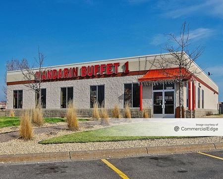 A look at Riverdale Commons commercial space in Coon Rapids