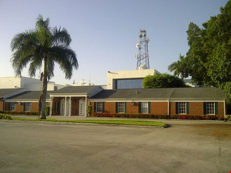 A look at Laurel Center On Central Office space for Rent in Fort Myers