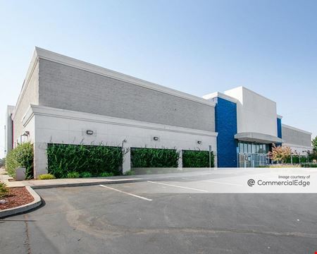 A look at Delta Gateway Shopping Center Phase 1 Retail space for Rent in Pittsburg