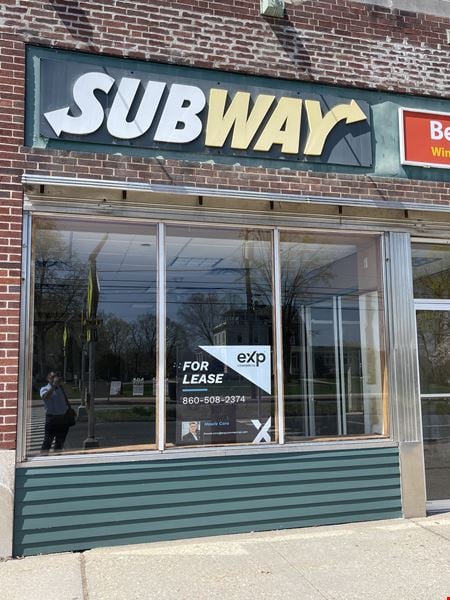 A look at Restaurant / Retail store front Lease Commercial space for Rent in Windsor