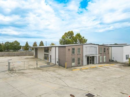 A look at Immaculately Renovated Office Warehouse Off Airline Hwy commercial space in Prairieville
