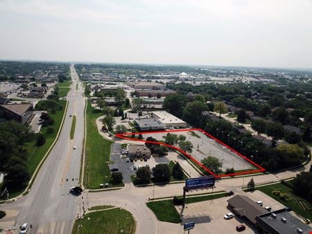 A look at 148th & W Center Road commercial space in Omaha