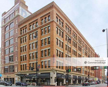 A look at 700 Walnut Building commercial space in Cincinnati