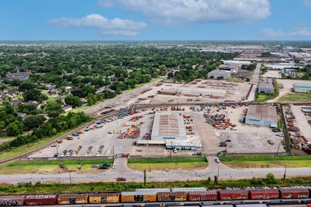 A look at United Rentals commercial space in Houston