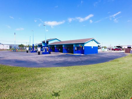 A look at Zoned CG Current Self Service Car Wash commercial space in Palmetto