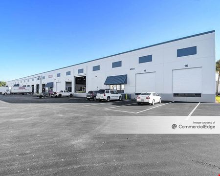 A look at Building II Industrial space for Rent in Tampa