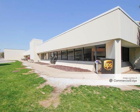 6000 West Creek Road - Independence