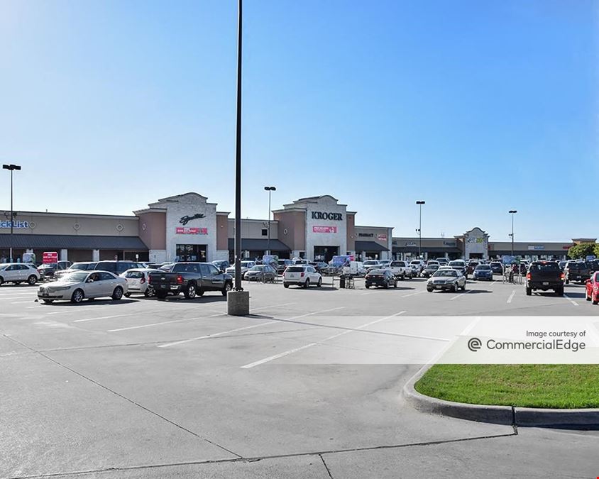 Stone Gate Plaza - 910 & 1004 South Crowley Road