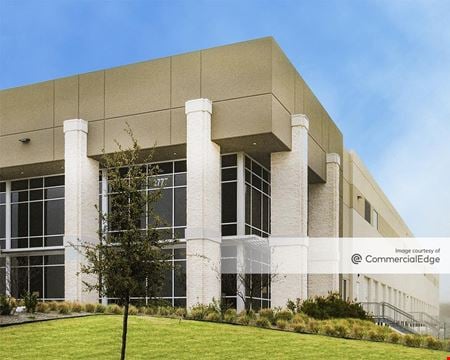 A look at Stoneridge 13 Industrial space for Rent in Dallas