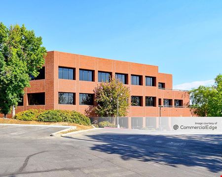 A look at Heritage Financial commercial space in Agoura Hills